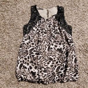 Maurices Leopard Tank